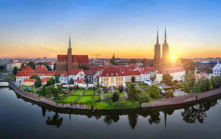 © Liya_Blumesser/Shutterstock